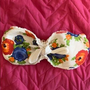 Hollister flowered bandeau Size XS/S